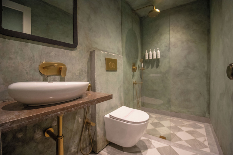 Bathroom 3, White Pearl Colaba, Mumbai City
