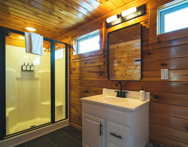 Bathroom 3, Wolfjaw Lodge, Essex