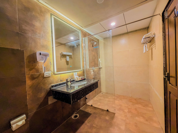 Bathroom 3, Spree Resort Jim Corbett, Nainital