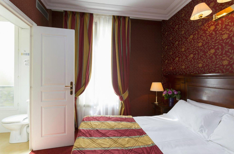Bedroom 3, Hotel Niel Elysees, Paris