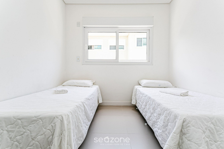 Room 2, Apto em prédio c/ piscina 350m da praia RTG208, Florianopolis