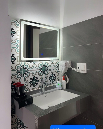 Bathroom 5, oc homestay CAT BA, Cát Hải