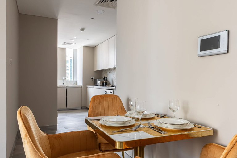 Room 3, 1 BR With Stunning 180 Marina View, Dubai