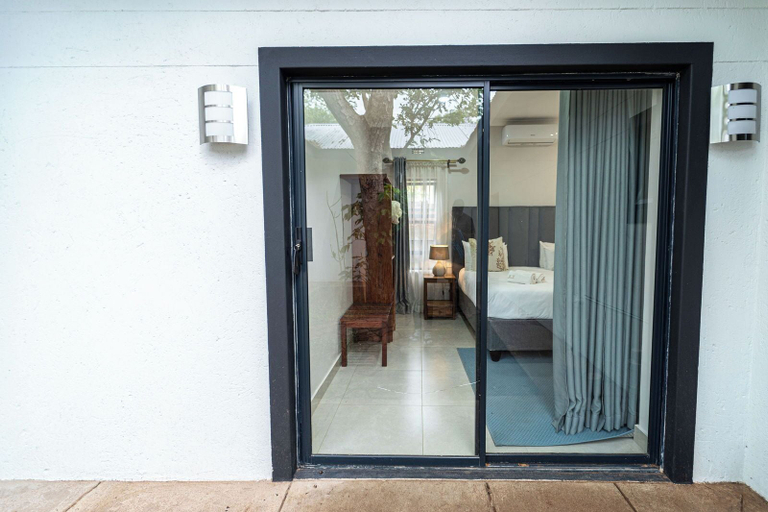 Exterior & Views 2, Mopani Lodge Victoria Falls, Hwange