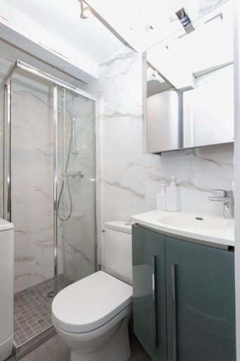 Bathroom 4, Charming Studio Near Madeleine, Paris