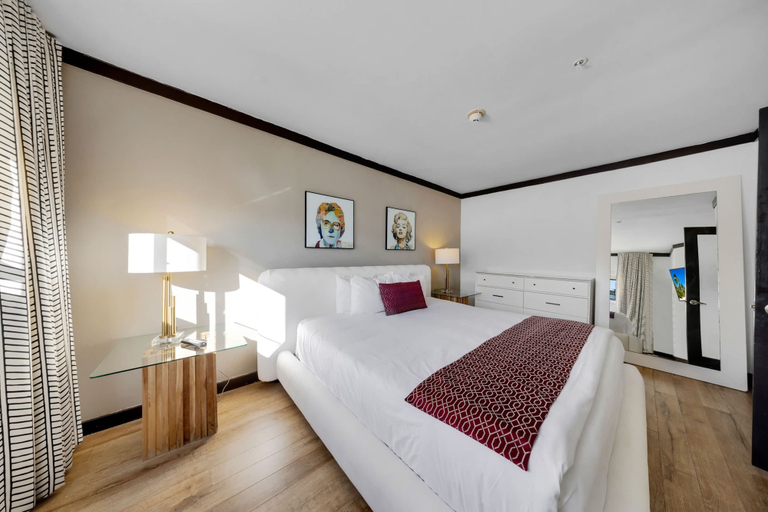Room 5, Two Bedroom Suites South Beach, Miami-Dade