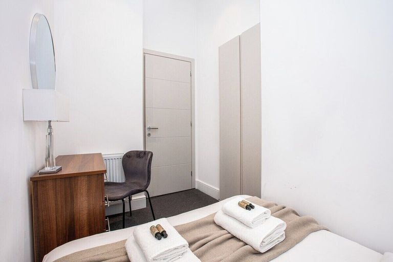 Bedroom 3, Stylish Harley Street Apartment, London