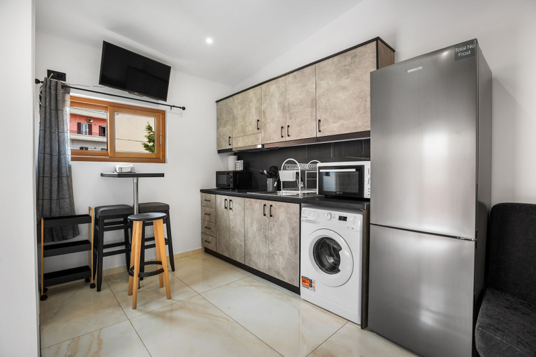 Others 2, Serenity Maisonette -studio in the Heart of Chania, Crete