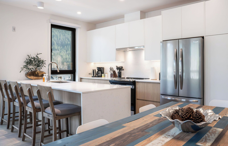 Private kitchen 5, Wooley Bully Terrace, Columbia-Shuswap