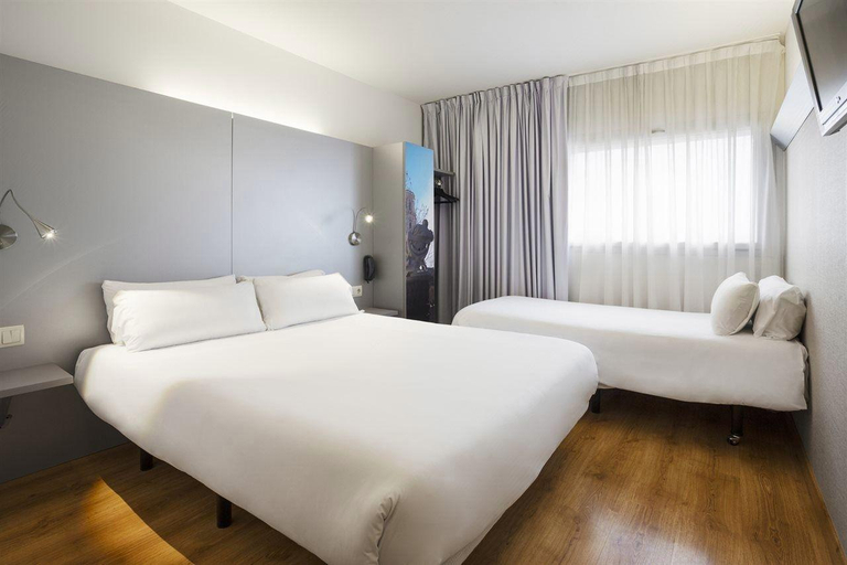 Bedroom 3, B&B Hotel Figueras, Girona