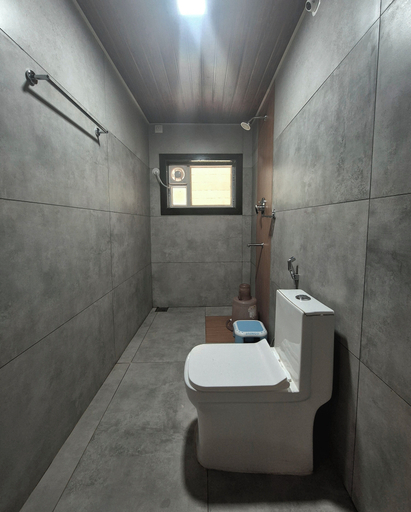 Bathroom 3, Gavi Homestay, Chikmagalur