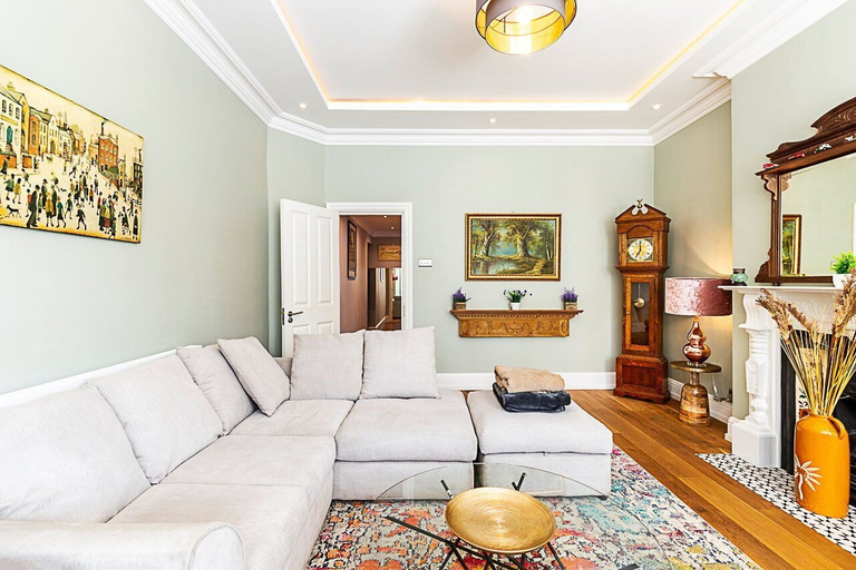 Others 5, Chic Garden Flat in Leafy Ealing, London