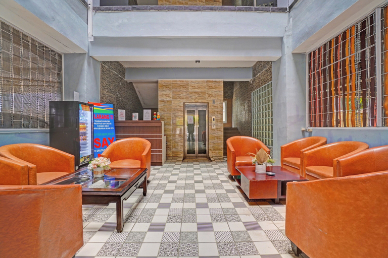 Reception 5, OYO 170 RBN Stays, Jakarta Selatan