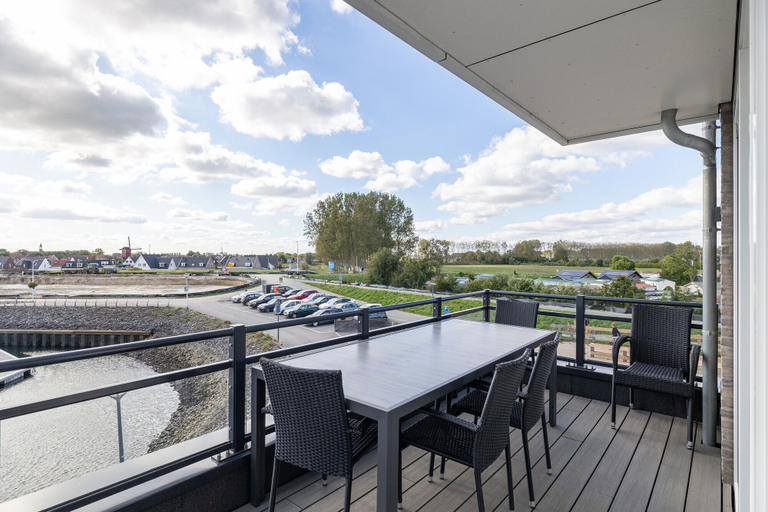 Balcony 4, Apartment in Sint-Annaland near Marina, Tholen