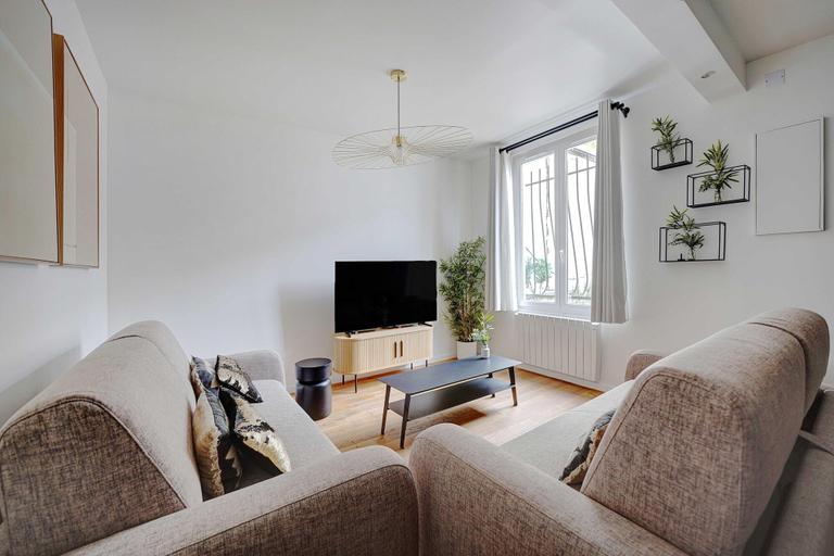 Living room 5, Private Terrace Apartment -1bdr/ 6p-sacra-ca\"ur, Paris