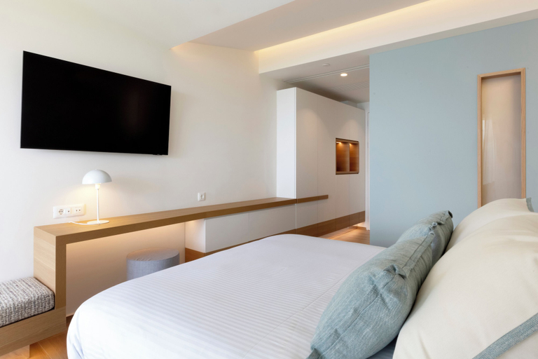 Bedroom 3, Mirage Chalkida City Resort, Central Greece
