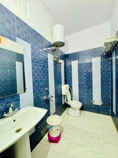 Bathroom 3, Hotel Royal Residency, Jaisalmer
