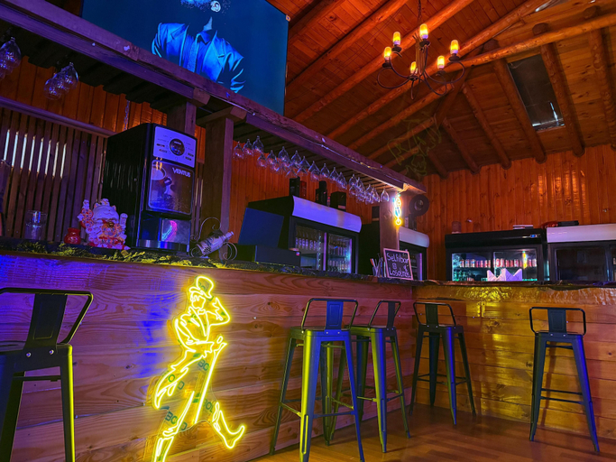 Food & Drinks, Cabañas Los Olmos, Cordillera