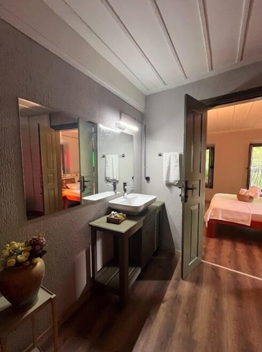 Bedroom 4, Latibule Macaron Guest House, Ayvalık