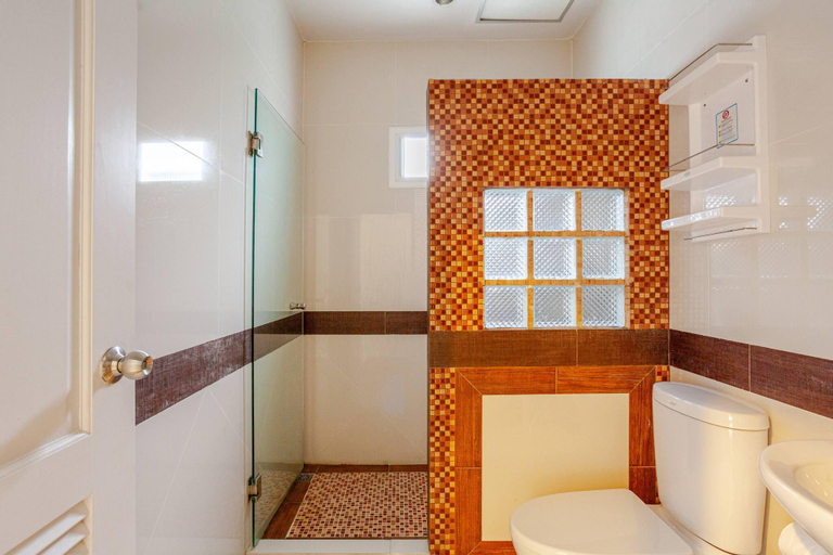 Bathroom 3, Luxury Iconic Royal Boat Pool Villa North Pattaya, Pattaya