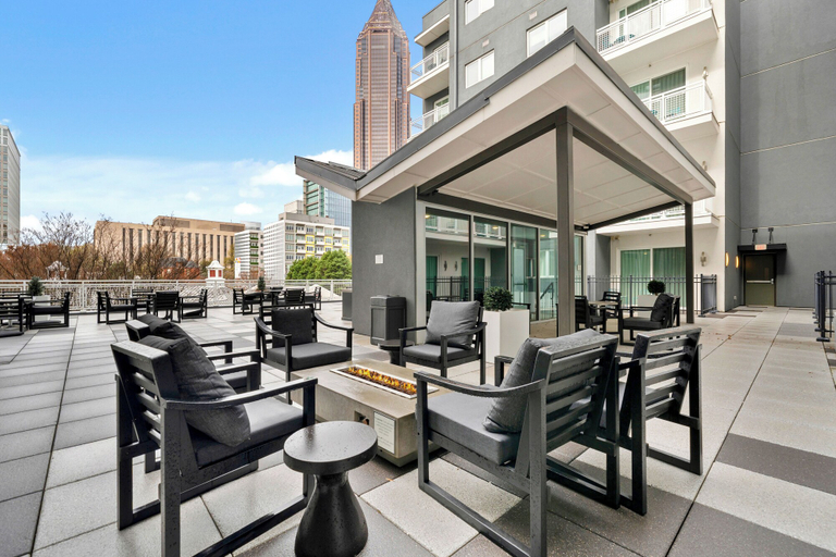 Food & Drinks 5, Dorsen Stay, Atlanta