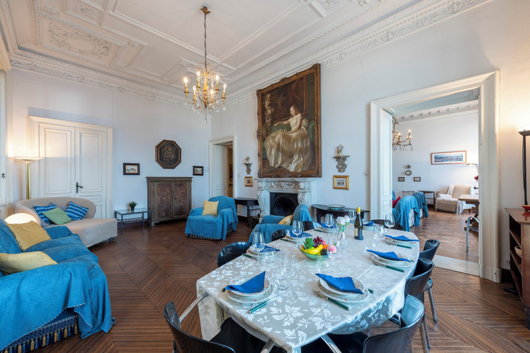 Dining 2, Sea View House Next to Genova Waterfront, Genova