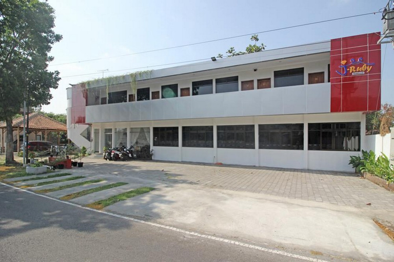 Exterior & Views 3, RedDoorz @ Jalan Ringroad Selatan, Bantul