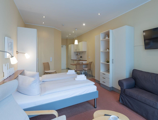 Bedroom 4, Elegant Eingerichtete Ferienwohnung, Mecklenburgische Seenplatte