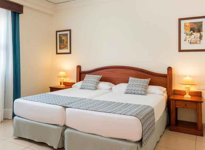 Bedroom 3, Marylanza Suites & Spa, Santa Cruz de Tenerife