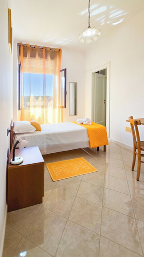 Bedroom 3, Ostello Brebei Niedda, Carbonia-Iglesias