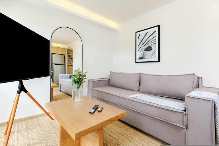 Room 2, w Lovely Loft w/ Modern Balcony in Colima, Mexico City