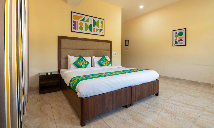Bedroom 4, Treebo Golden Leaf DDN, Dehradun