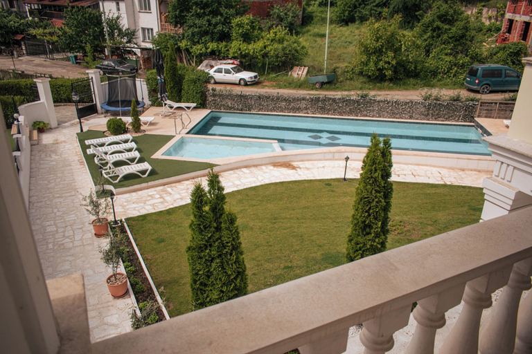 Terrace/patio, Aleksion Palace, Garmen