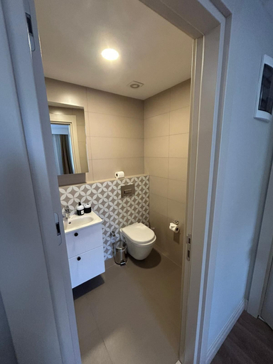 Bathroom 5, Frezya Family Hotel, Üsküdar