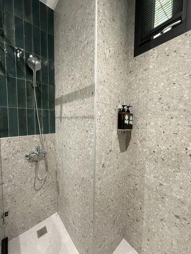 Bathroom 2, Ephemeral Stay, Tainan