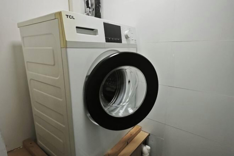 Bathroom 3, The XJ Hotel, Beijing