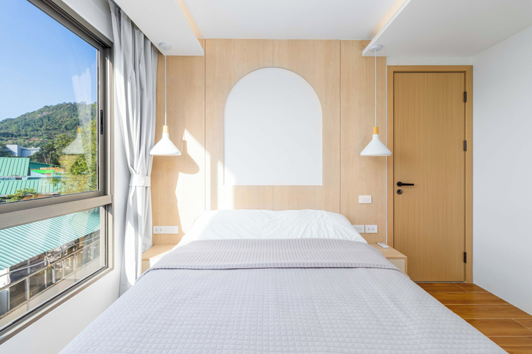 Room 3, 2BR Close to Beach  Pool Views C256, Phuket Island