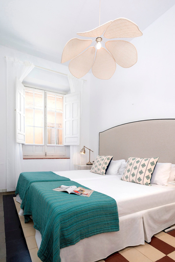 Room 3, Private Terrace 5 min Walk to Cathedral 2Bd Apartment Galera II, Sevilla