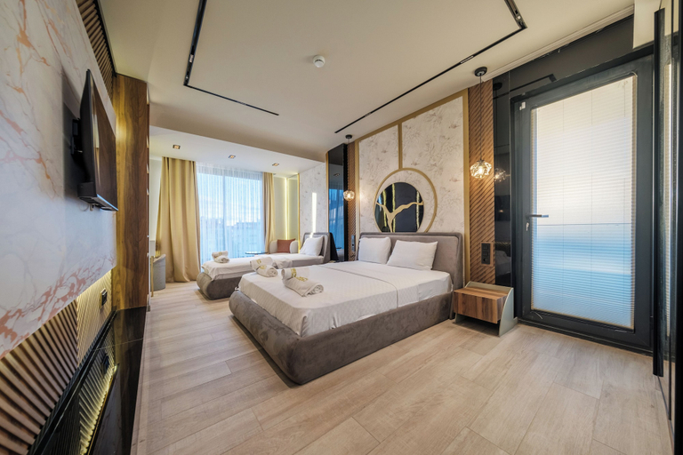 Bedroom 3, AKÇAY GOLDEN STONE HOTEL, Edremit