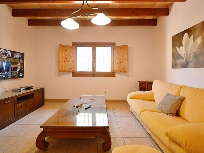 Living area 2, Country House Porto Cristo With Pool & Garden, Baleares