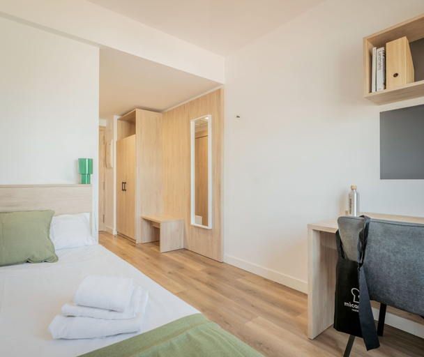 Room 2, Micampus Foronda 7, Madrid
