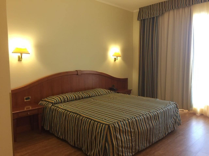 Bedroom 3, Hotel President, Trapani