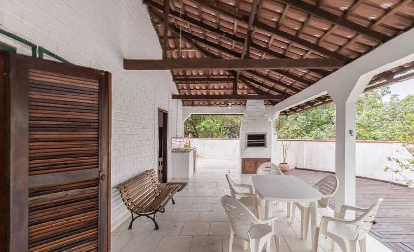 Outdoor dining, Beautiful House 30m From Beach in Floripa Rtt1905, Florianopolis