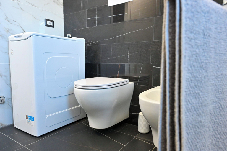 Bathroom 4, Villa Donato, Potenza