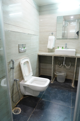 Bathroom, HOTEL RN GRAND, Krishna