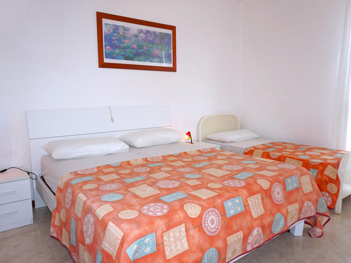 Bedroom 2, Elegant Group Stay Near Caorle, Venezia