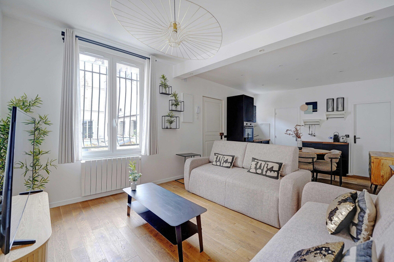 Living room 4, Private Terrace Apartment -1bdr/ 6p-sacra-ca\"ur, Paris