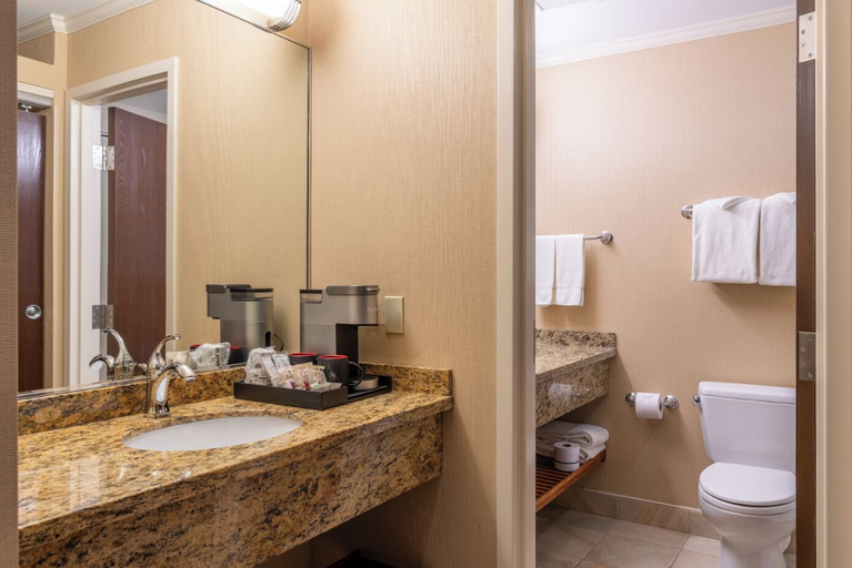 Bathroom 3, Gorges Grant Hotel, York