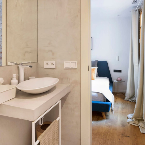 Room 3, Blue Velvet Premium 2BR Near Plaza Catalunya, Barcelona