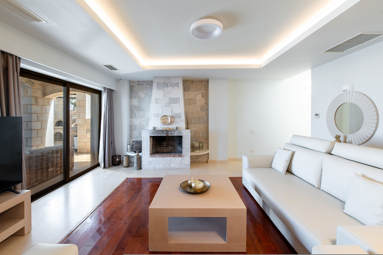 Room 3, Bliss Villas Complex With Private Pool, Crete
